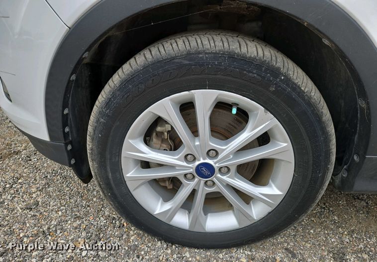 image for item EO0702 2017 Ford Escape SE SUV