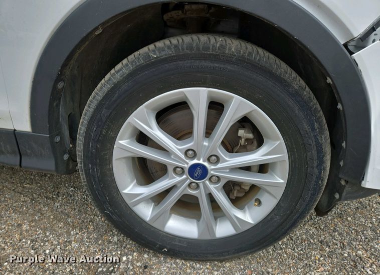 image for item EO0702 2017 Ford Escape SE SUV