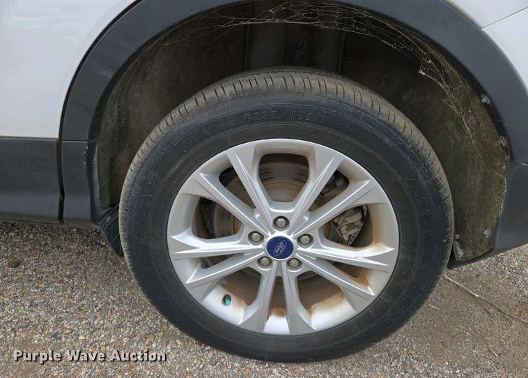 image for item EO0702 2017 Ford Escape SE SUV