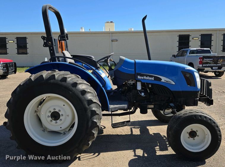 image for item EO0704 New Holland TN60A tractor