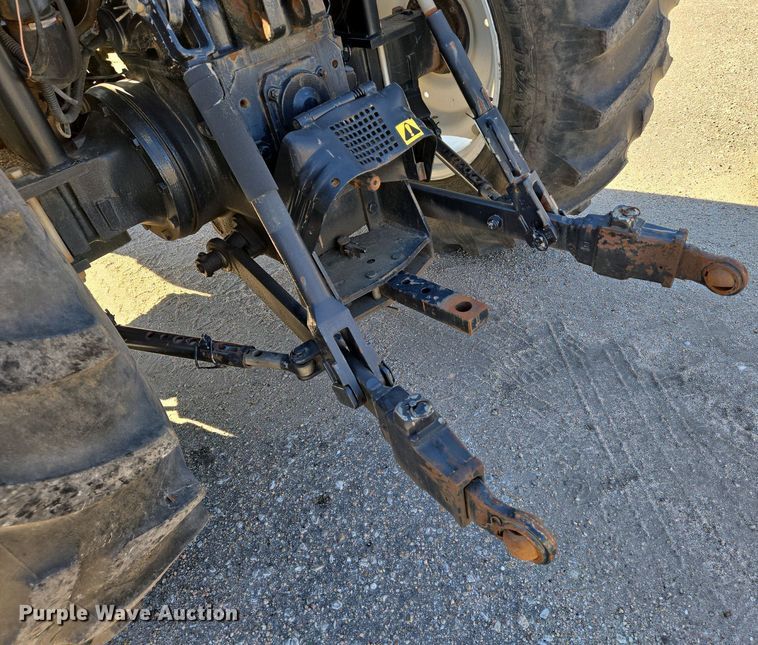 image for item EO0704 New Holland TN60A tractor