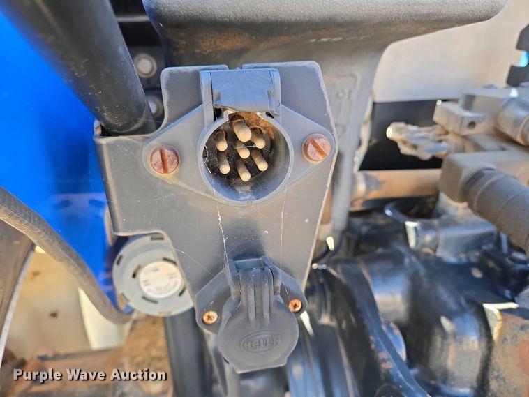 image for item EO0704 New Holland TN60A tractor