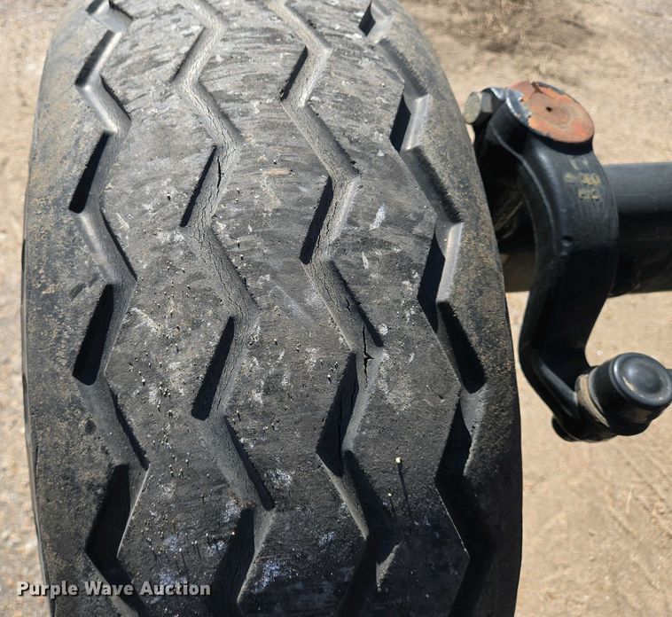 image for item EO0704 New Holland TN60A tractor