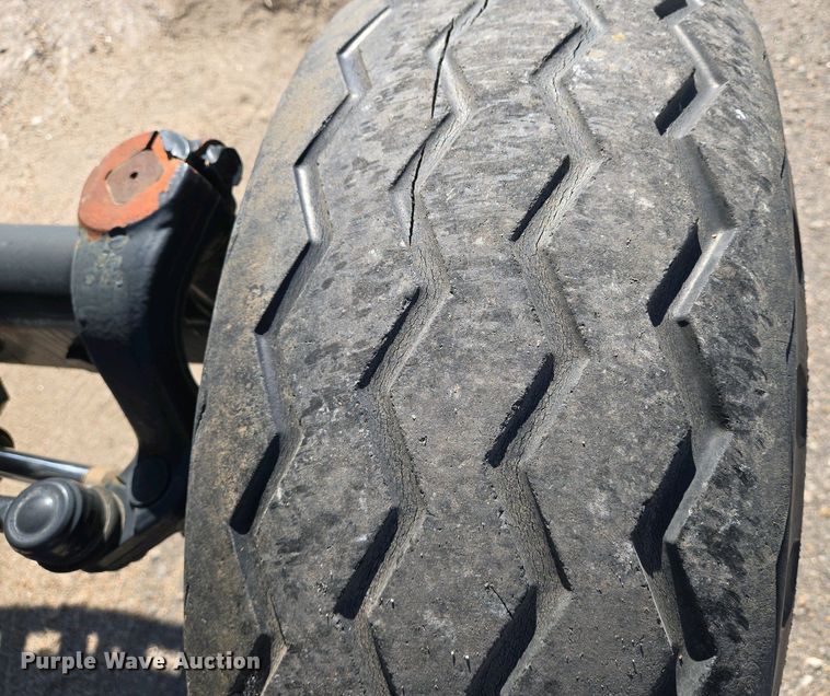 image for item EO0704 New Holland TN60A tractor