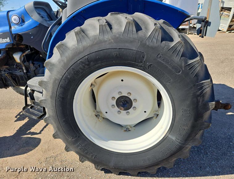image for item EO0704 New Holland TN60A tractor