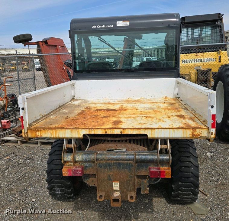 image for item EO0705 2016 Bobcat Toolcat 5600 utility vehicle