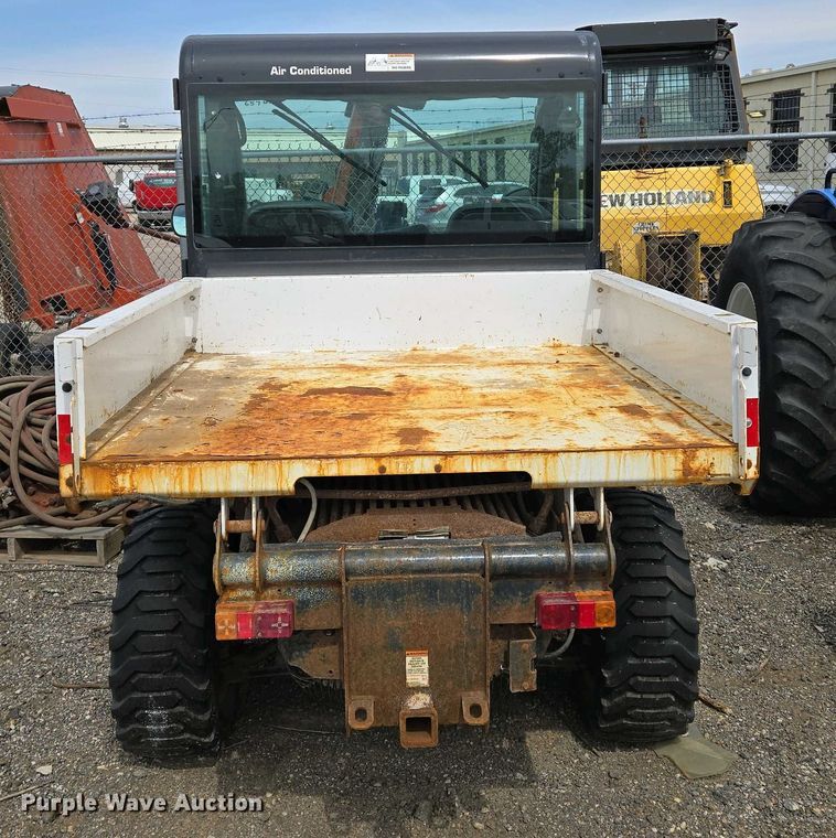 image for item EO0705 2016 Bobcat Toolcat 5600 utility vehicle