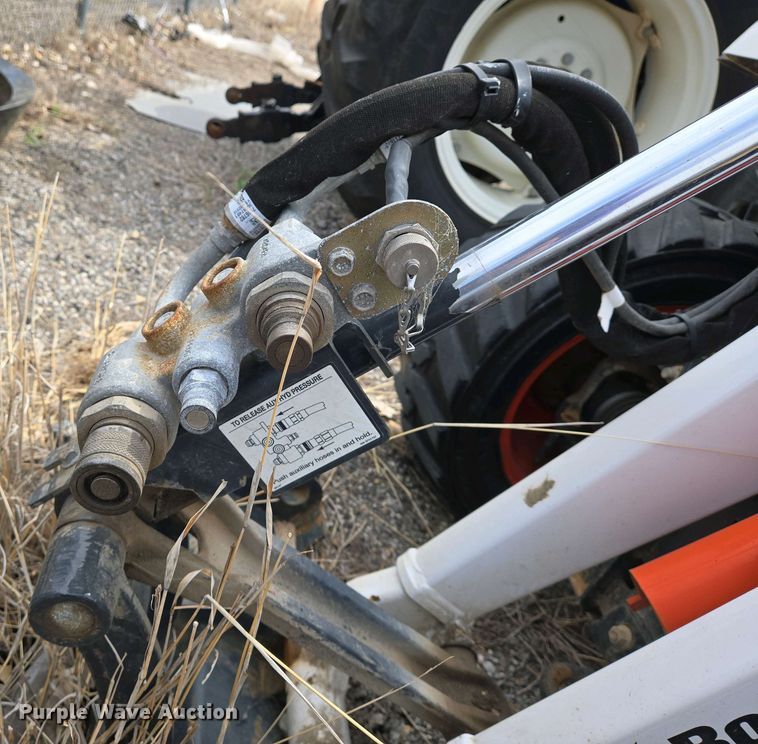 image for item EO0705 2016 Bobcat Toolcat 5600 utility vehicle