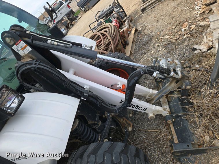 image for item EO0705 2016 Bobcat Toolcat 5600 utility vehicle