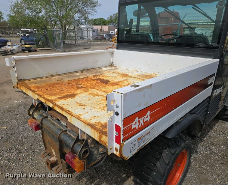 image for item EO0705 2016 Bobcat Toolcat 5600 utility vehicle