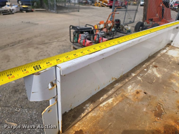 image for item EO0705 2016 Bobcat Toolcat 5600 utility vehicle