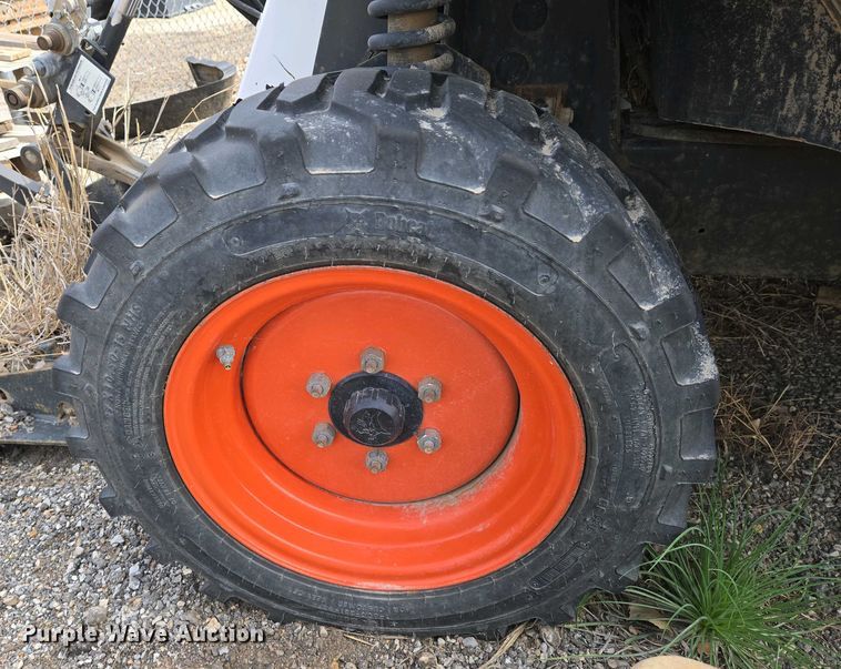 image for item EO0705 2016 Bobcat Toolcat 5600 utility vehicle