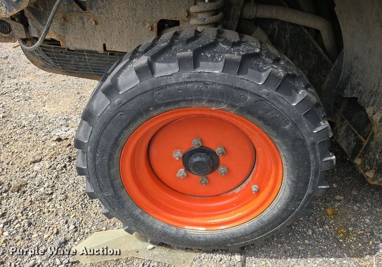 image for item EO0705 2016 Bobcat Toolcat 5600 utility vehicle