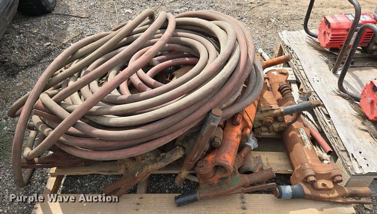 image for item EO0707 Approximately 10 pneumatic hammers