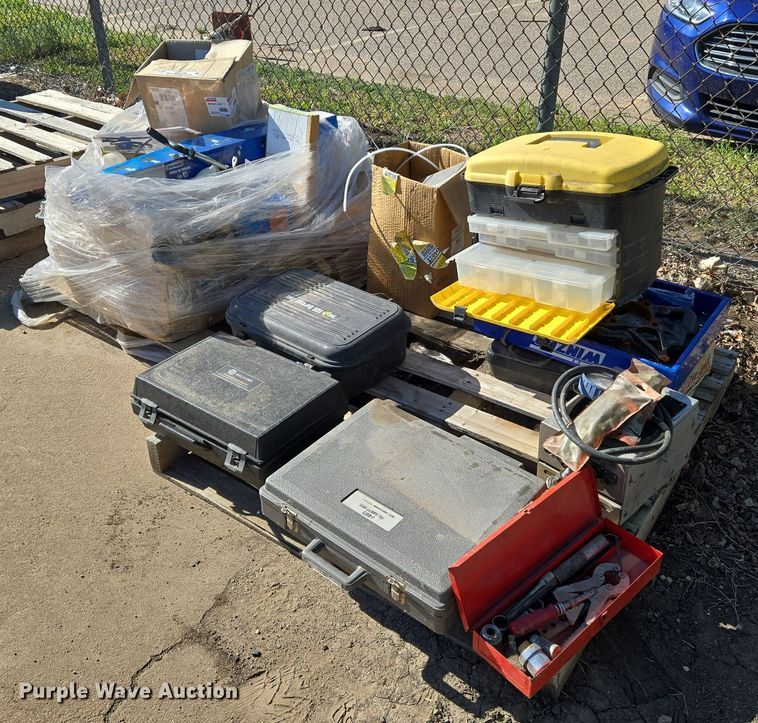 image for item EO0709 Tools