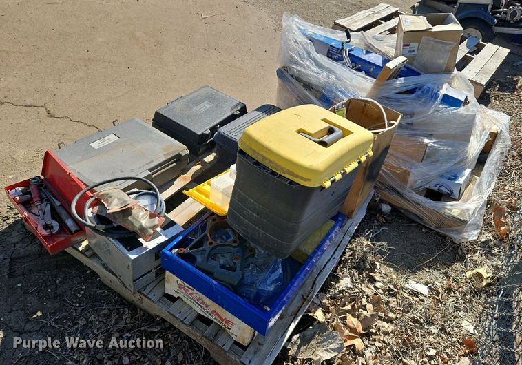 image for item EO0709 Tools