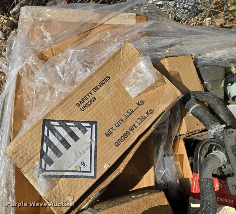 image for item EO0709 Tools