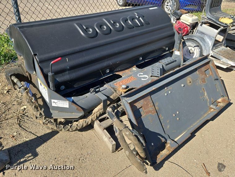 image for item EO0711 Bobcat skid steer broom