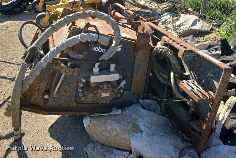 image for item EO0712 Melroe Bobcat  skid steer asphalt planer