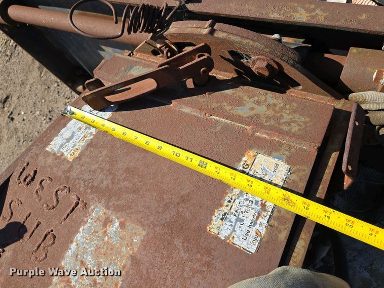 image for item EO0712 Melroe Bobcat  skid steer asphalt planer