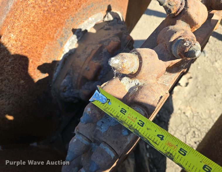 image for item EO0712 Melroe Bobcat  skid steer asphalt planer