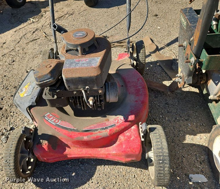 image for item EO0713 Lawn equipment
