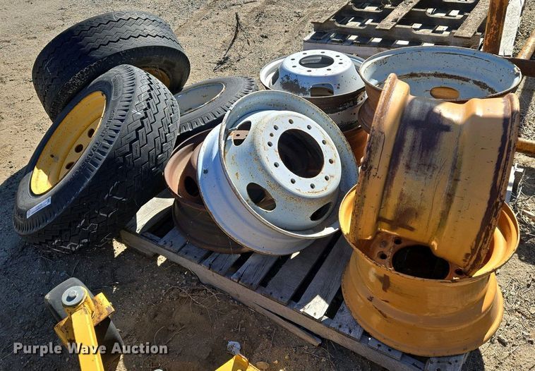 image for item EO0715 Tires and wheels