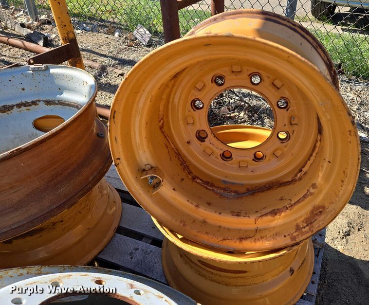 image for item EO0715 Tires and wheels