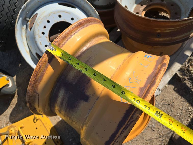 image for item EO0715 Tires and wheels