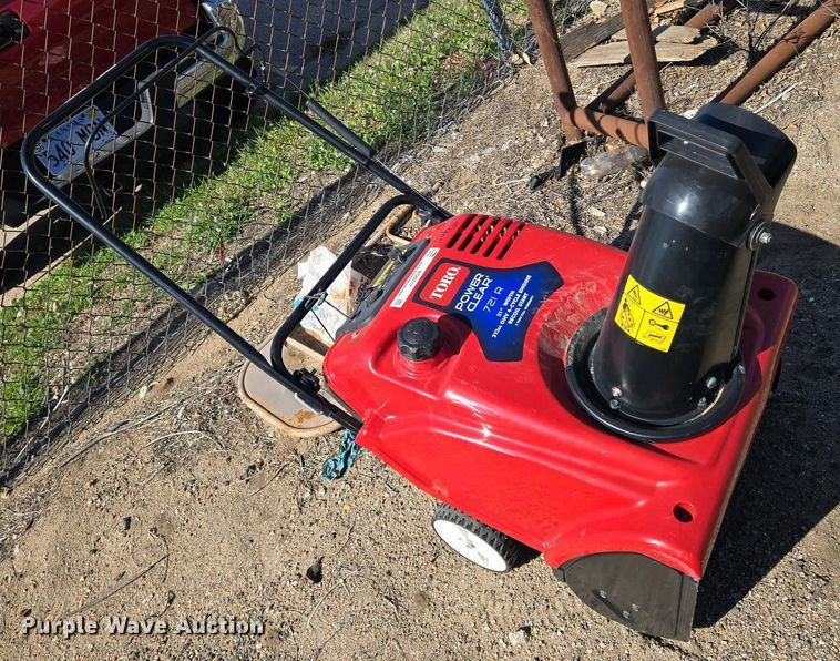 image for item EO0717 Toro 721R snow blower