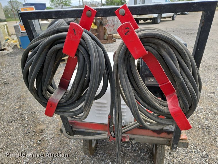 image for item EO0718 Jump box