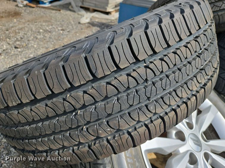 image for item EO0719 Tires and wheels