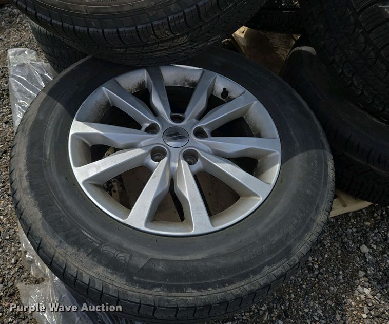 image for item EO0719 Tires and wheels