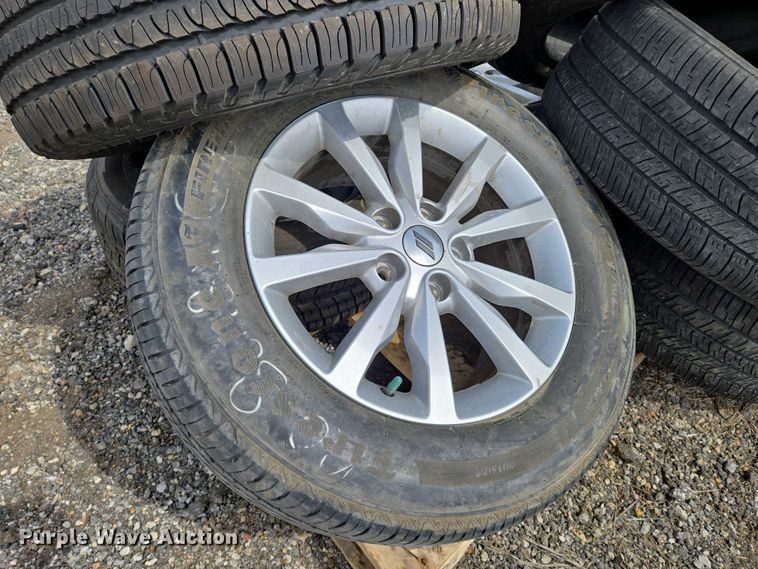 image for item EO0719 Tires and wheels