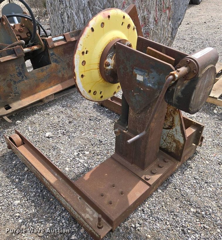 image for item EO0720 Bacharach heavy duty engine stand