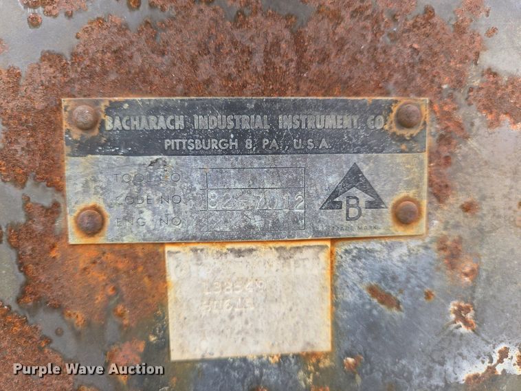 image for item EO0720 Bacharach heavy duty engine stand