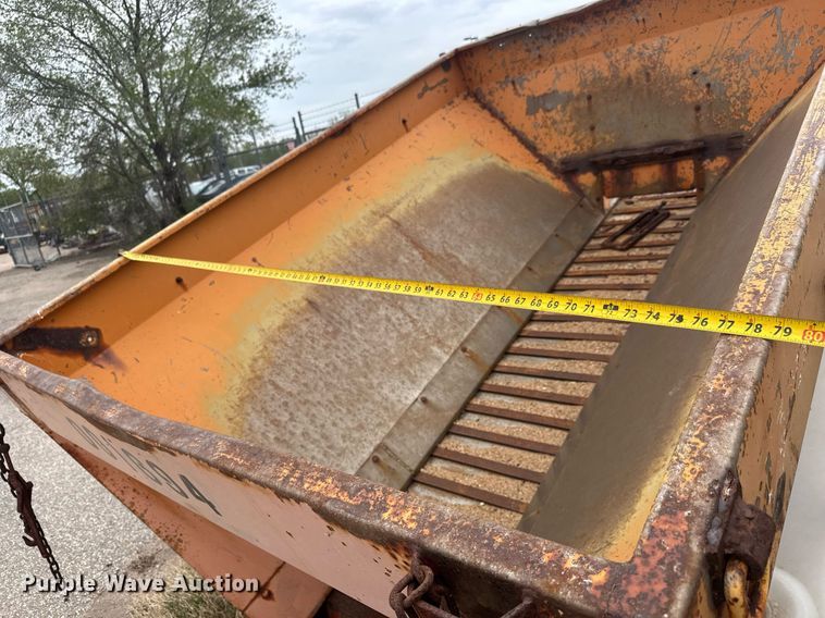 image for item EO0724 Henderson spreader