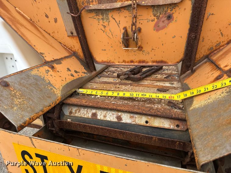 image for item EO0724 Henderson spreader