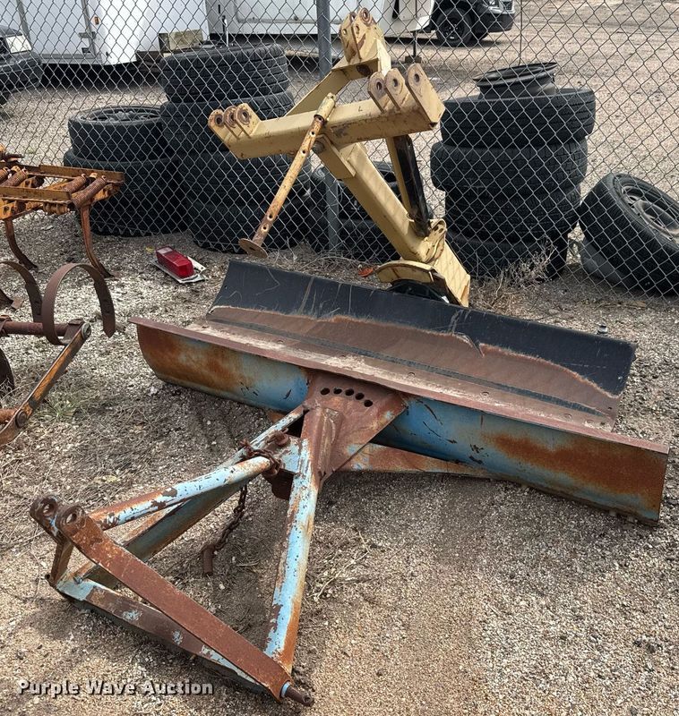 image for item EO0725 (2) 6' W three point blades