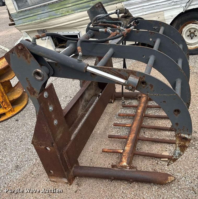 image for item EO0728 48