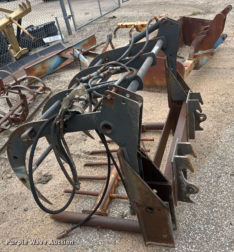 image for item EO0728 48