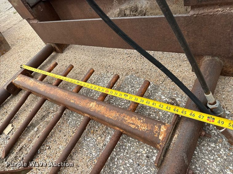 image for item EO0728 48