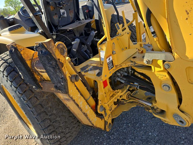 image for item EO0730 John Deere 110 backhoe