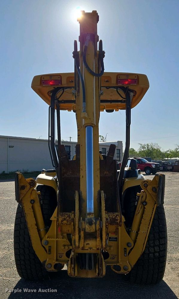 image for item EO0731 John Deere 110S backhoe