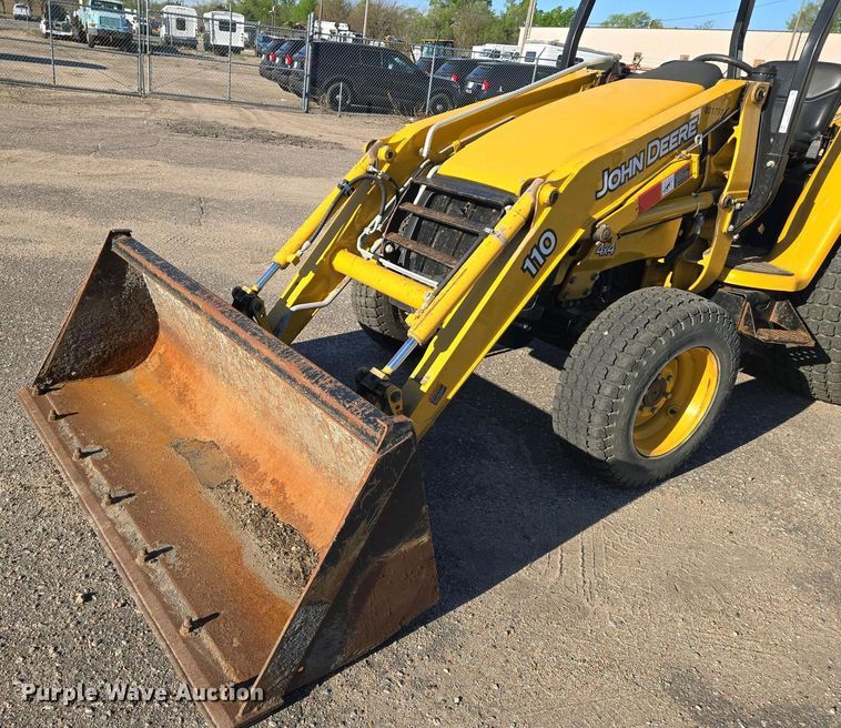 image for item EO0731 John Deere 110S backhoe