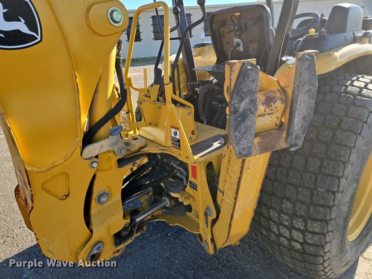 image for item EO0731 John Deere 110S backhoe