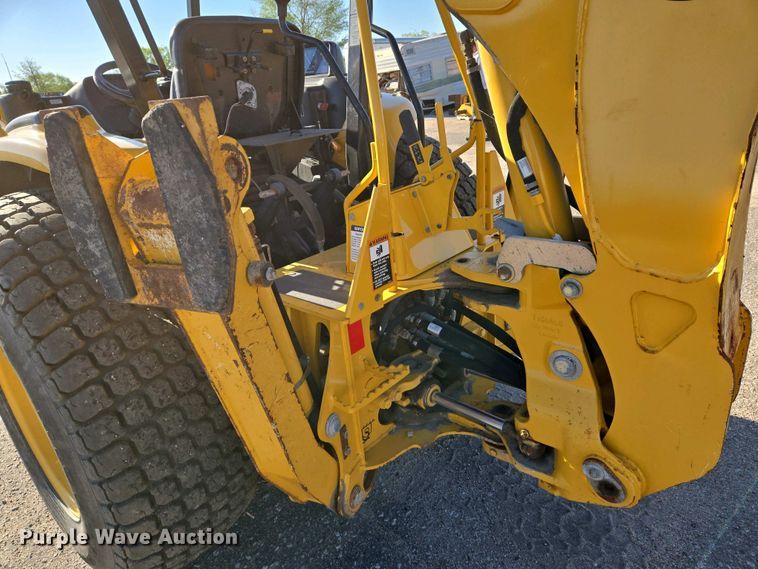 image for item EO0731 John Deere 110S backhoe
