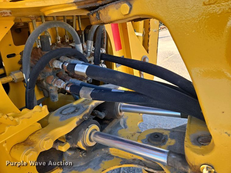 image for item EO0731 John Deere 110S backhoe