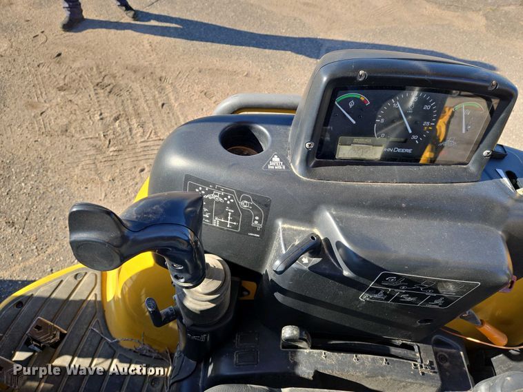 image for item EO0731 John Deere 110S backhoe