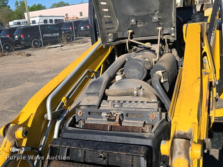 image for item EO0731 John Deere 110S backhoe